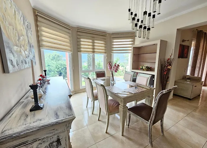 Corfu Alina's דירה